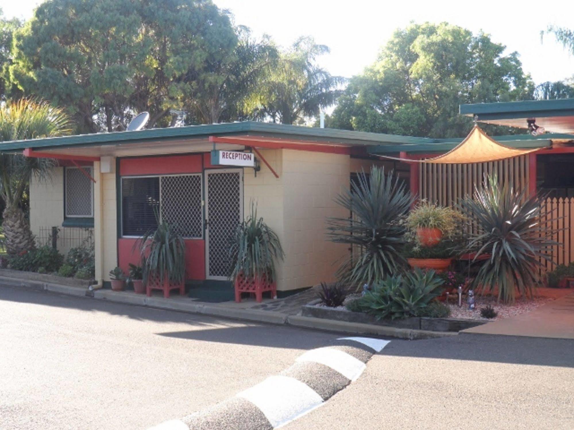 Oakey Motel Exterior photo